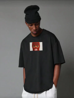 Camiseta Oversized Balaclava Preta - comprar online
