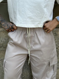 Calça Cargo Sarja Areia Unissex - comprar online