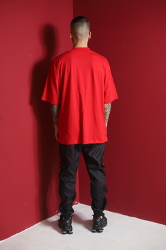 Camiseta Mafiusu Oversized Vermelha Clássica na internet