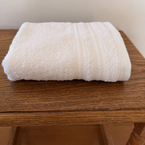 Toalla de Mano Arco Iris Belly - Blanco