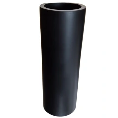 Vaso cilíndrico em bambu preto fosco de textura lisa e design minimalista