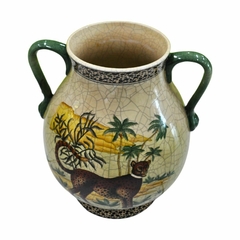 Vaso De Cerâmica Exclusivo: Uma Ode À Aventura E Ao Exótico - Columbus Gold