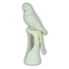 Escultura de pássaro, em material Poliresina, na cor branco provençal - comprar online