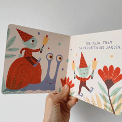 MUSICA EN EL JARDIN - libro infantil