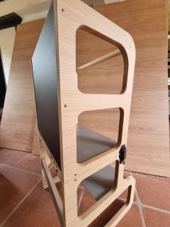 TORRE DE APRENDIZAJE CON PIZARRÓN *LEÓN* - tienda online