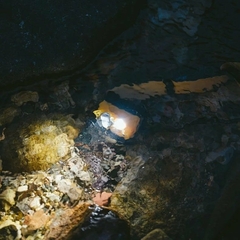 Imagen de LINTERNA FRONTAL NATUREHIKE 300 LUMENS (NA252)