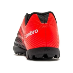 Botines Umbro Adulto Fifty RJ/NG 1015817 + MEDIAS GRATIS! - PASION AL DEPORTE