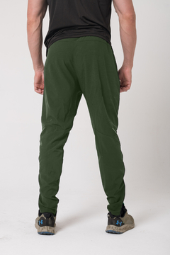 Pantalon Hombre Microfibra Deportivo Urbano 5.0 - Pmicrolux Verde - PASION AL DEPORTE