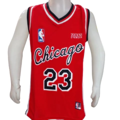 Camiseta Deportiva de Basquet CHICAGO BULLS ROJO talle Nio!! - MESN