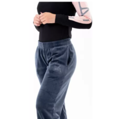 Imagen de Buzo Mujer Fucsia Bumu + Pantalón Plush Negro Pplush