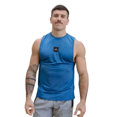 Musculosa Deportiva Azul Muscuproye + Short Cargo Hombre Negro Shcargo - comprar online