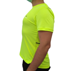 Combo Urblux! Bermuda Bolsillos + Remera Roja Deportiva - comprar online
