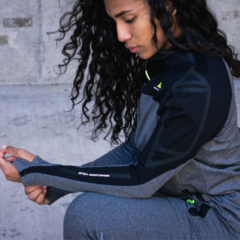 Campera Deportiva Mujer Play Urban Luxury - Calyudr en internet