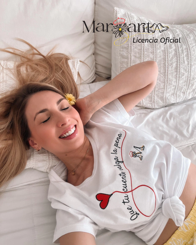 Remera Pijama Margarita - Que tu cuento valga la pena