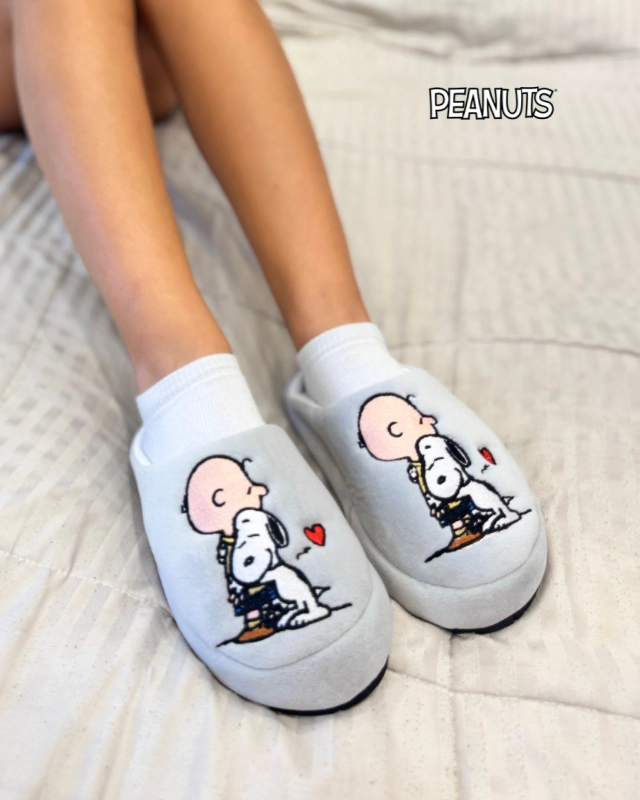 Pantufla Snoopy y Charlie