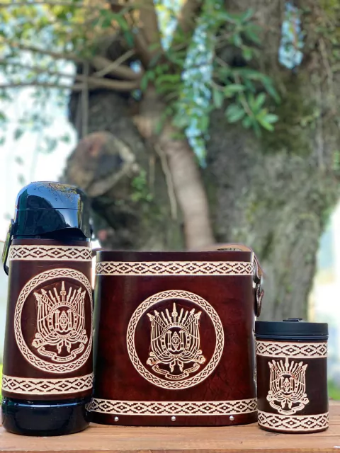 Kit Chimarrão Tradicional Bolsa Couro na internet