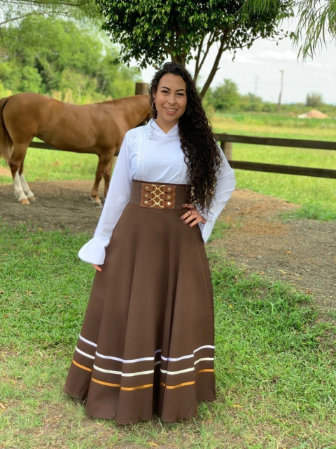 Saia de prenda marrom