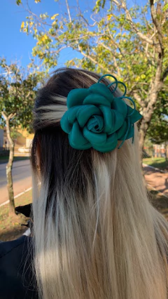 Flor De Cabelo - Verde Musgo