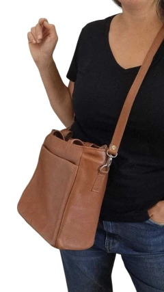TOTE BAG ▪︎ Cartera con manija y tira regulable