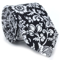 Gravata Slim Algodão Floral Preta e Branca - comprar online