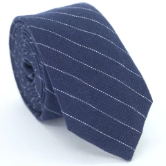 Gravata Slim Algodão Azul Marinho e Branco Listrada - comprar online