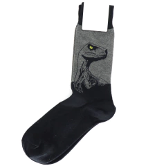 Meia Adulto Estampa Velociraptor Preto e Cinza Chumbo