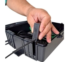 Caixa Hermética Grande (003) Volt na internet