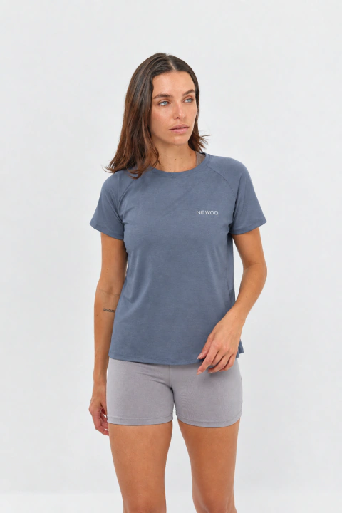 REMERA MESH GRIS