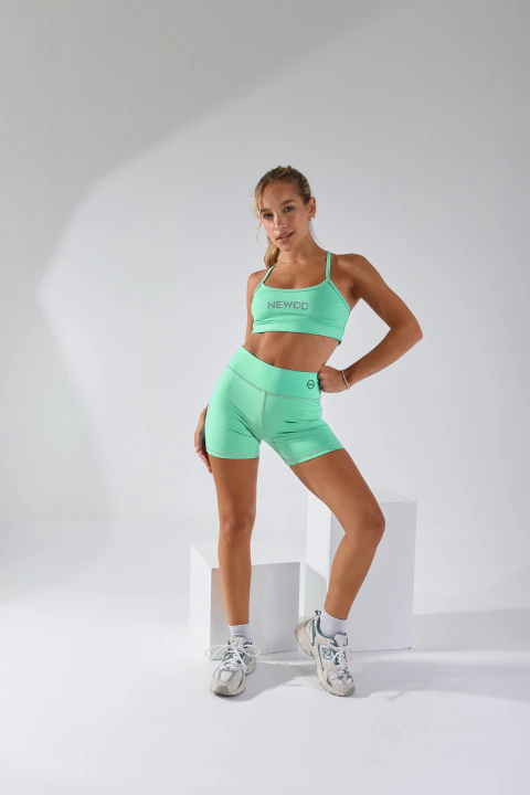 CONJUNTO VERDE ASH TOP TIRA | SHORT LISO