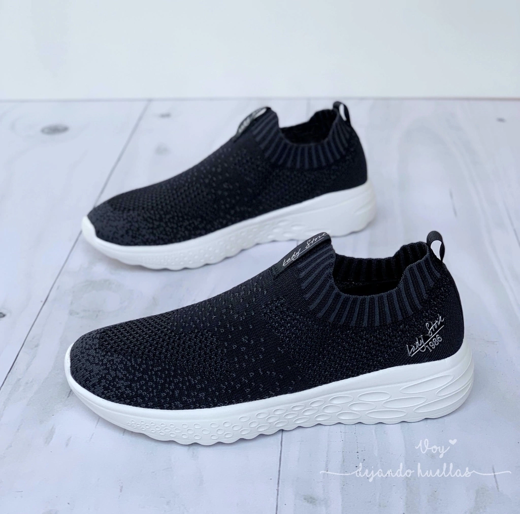 Zapatillas Constanza Negra