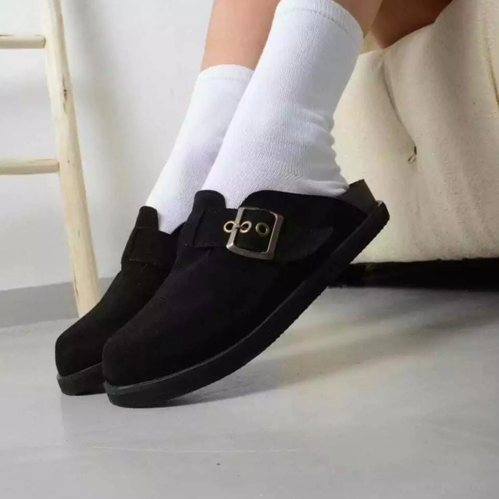 Zuecos Gamuza Negro