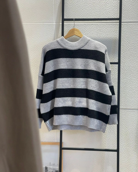 FERIA - SWEATER LINEAS