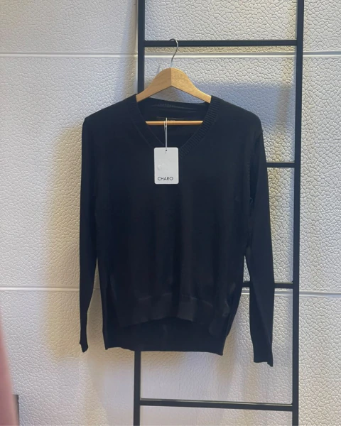 FERIA - SWEATER SIMPLE NEGRO