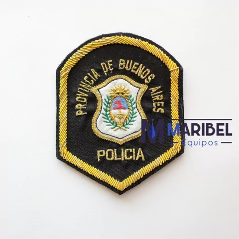 ESCUDO BORDADO A MANO