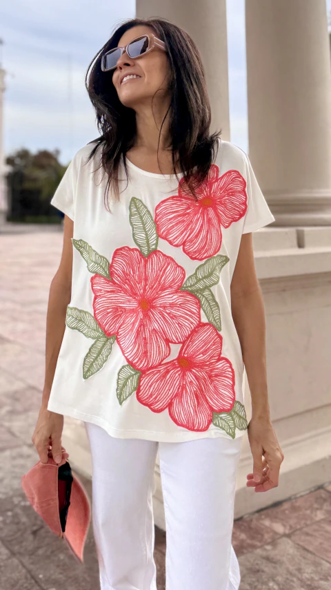 Remera CLOROROFILA Bordada Coral Desert