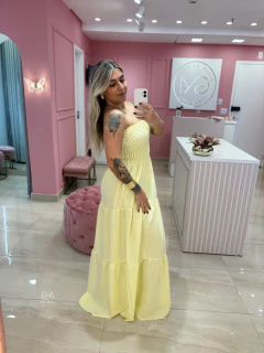 VESTIDO LONGO AMARELO MANTEIGA na internet