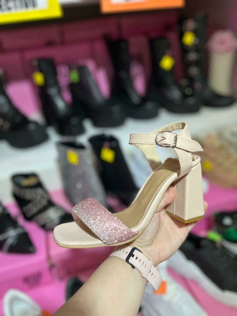 FIONA NUDE STRASS 39