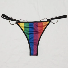 Conjunto de Lycra con corazones de metal - LGTB+ en internet