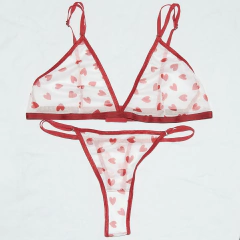 Conjunto de microtul - Corazones rojos y fondo blanco