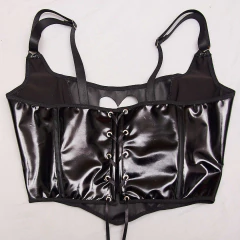 Corset de vinilo con recorte de corazón - tienda online
