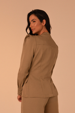 Blusa Yasmin Ocre ML - Vista Branco Jalecos