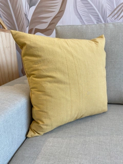 ALMOHADON AVELLANA OSCURO 50X50 en internet