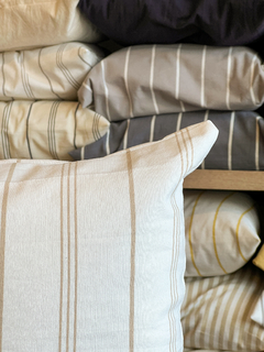 ALMOHADON SAKAI ARENA 40X40 - comprar online