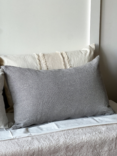 ALMOHADON PETRA ELEFANTE 40X60