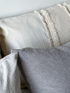 ALMOHADON PETRA ELEFANTE 40X60 - comprar online