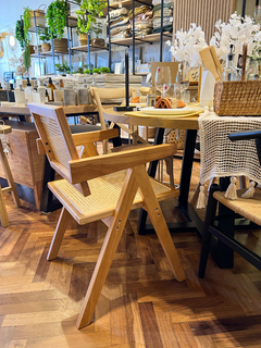 Imagen de SILLA JEANNERET NATURAL ESTERILLA