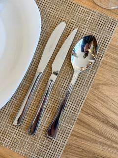 CUCHILLO DE MESA ROSWELL INOXIDABLE CORAL - DecoHome