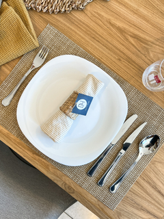 CUCHARA DE MESA ROSWELL INOXIDABLE CORAL - DecoHome