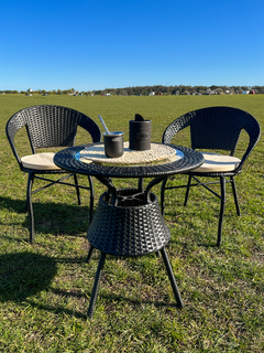 SET LEEDS EXTERIOR CON MESA