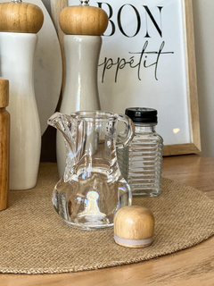 ACEITERA DE ACRILICO Y MADERA CAUCHO 12CM - DecoHome